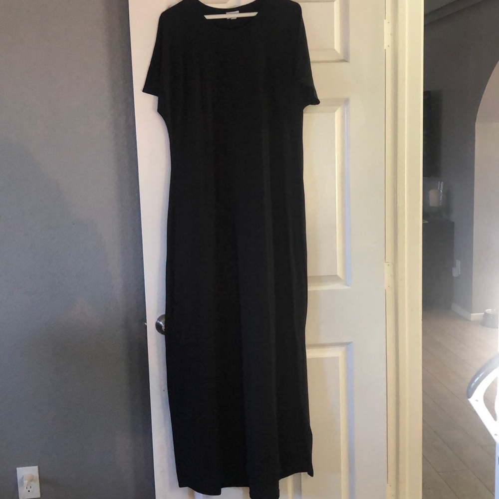 LuLaRoe Anna (L) - SOLID BLACK